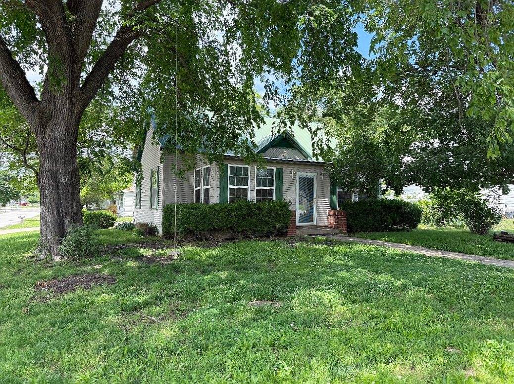 A-10; 100 Prairie View Cov