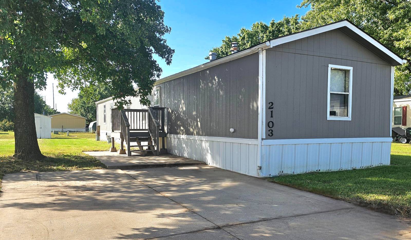 A-10; 100 Prairie View Cov