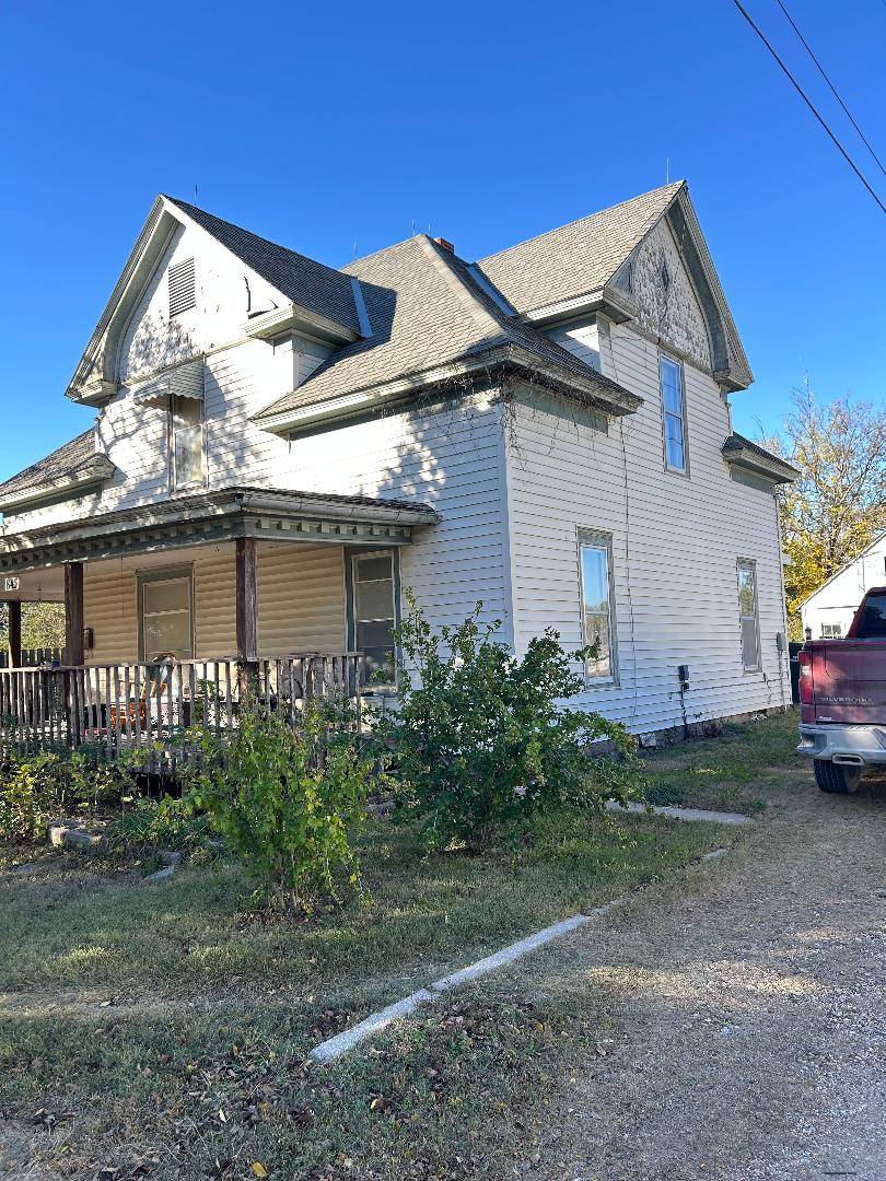 A-10; 100 Prairie View Cov