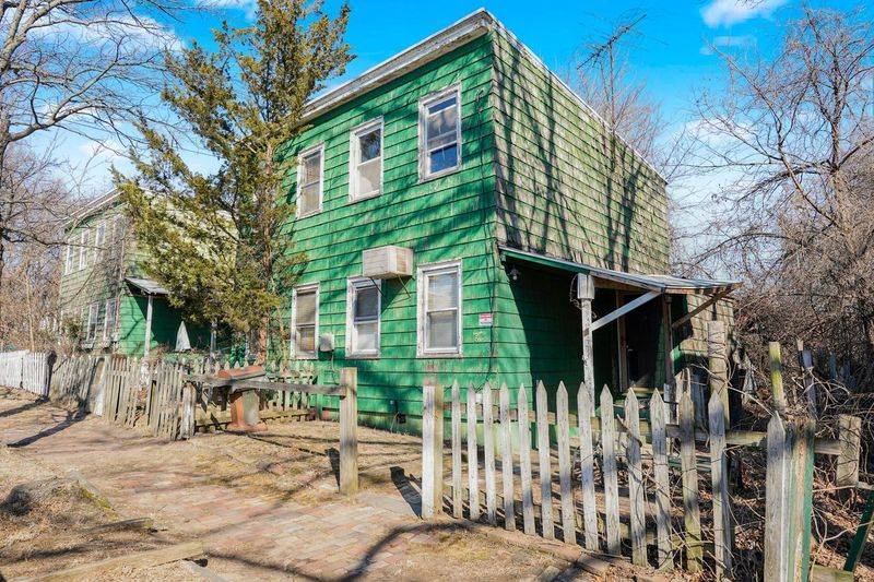 Photo of 81 Kreischer St, Staten Island, NY 10309