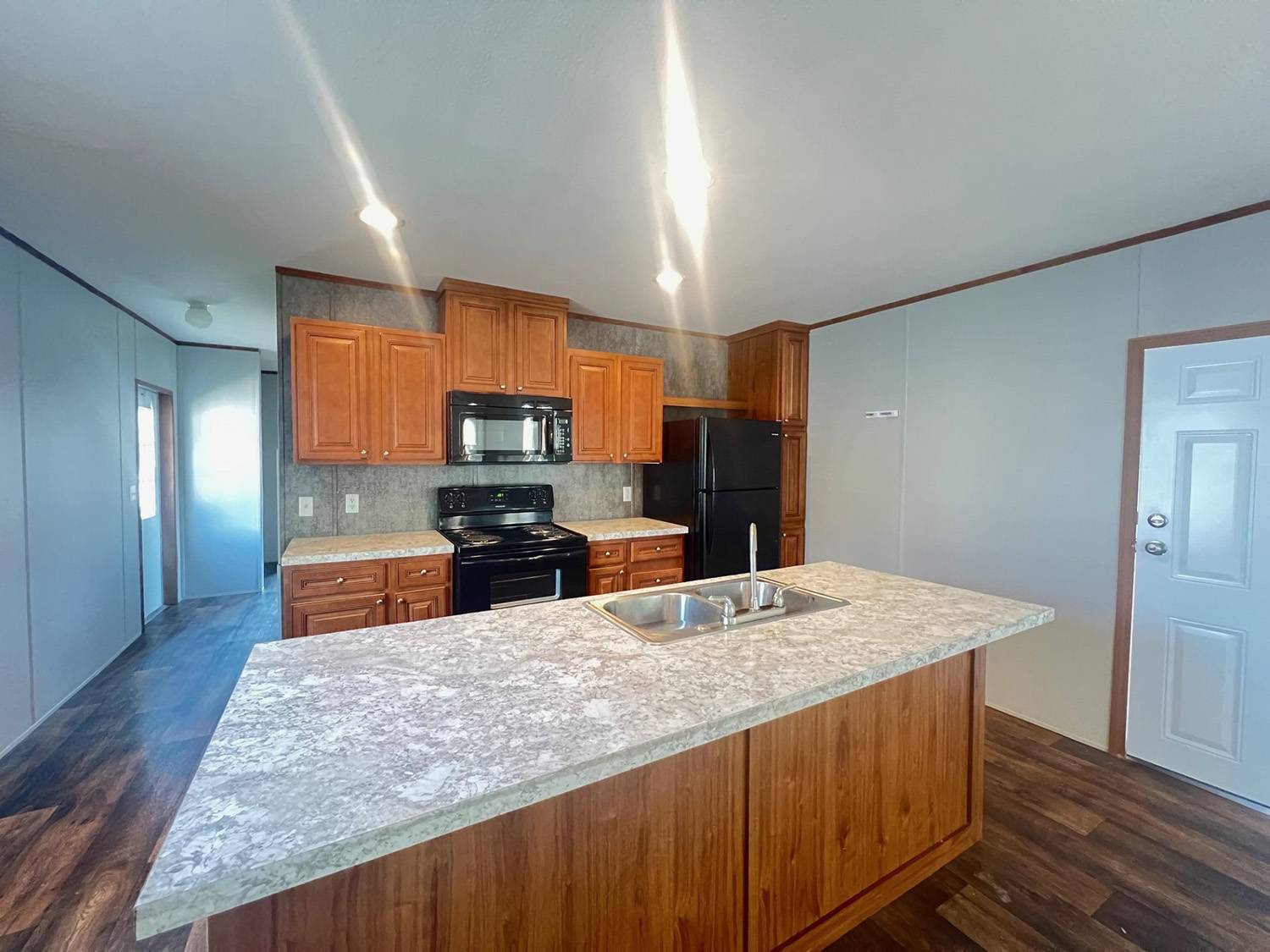 A-10; 100 Prairie View Cov