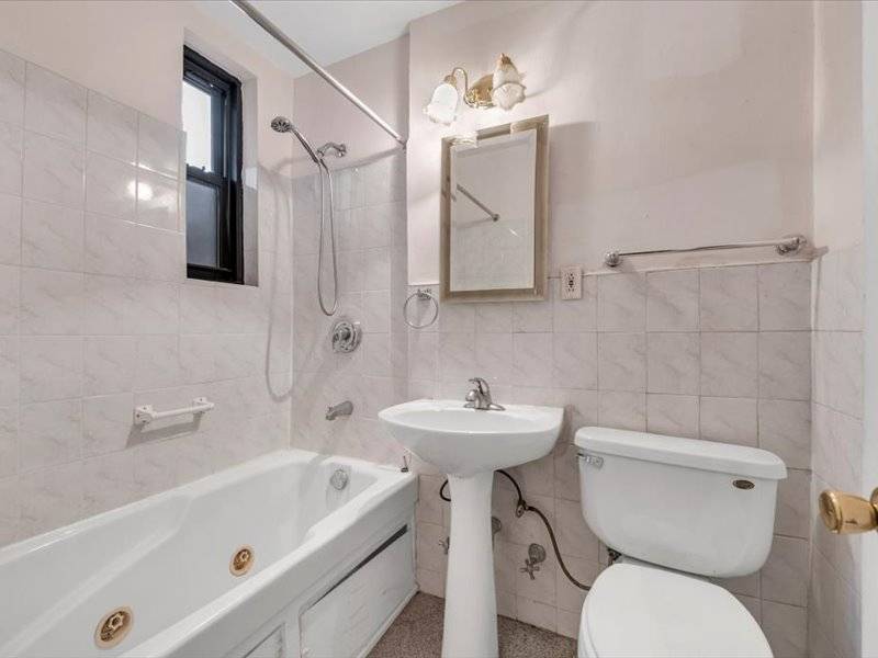 2 West End Ave UNIT&nbsp;1F, Brooklyn, NY, 11235