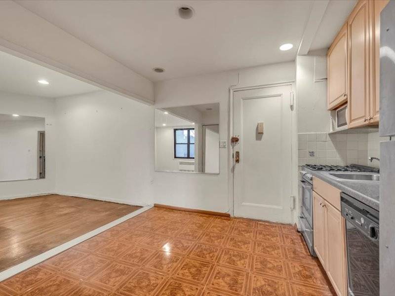 2 West End Ave UNIT&nbsp;1F, Brooklyn, NY, 11235