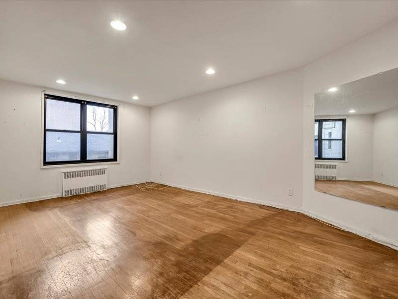 2 West End Ave UNIT&nbsp;1F, Brooklyn, NY, 11235