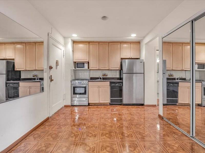 2 West End Ave UNIT&nbsp;1F, Brooklyn, NY, 11235