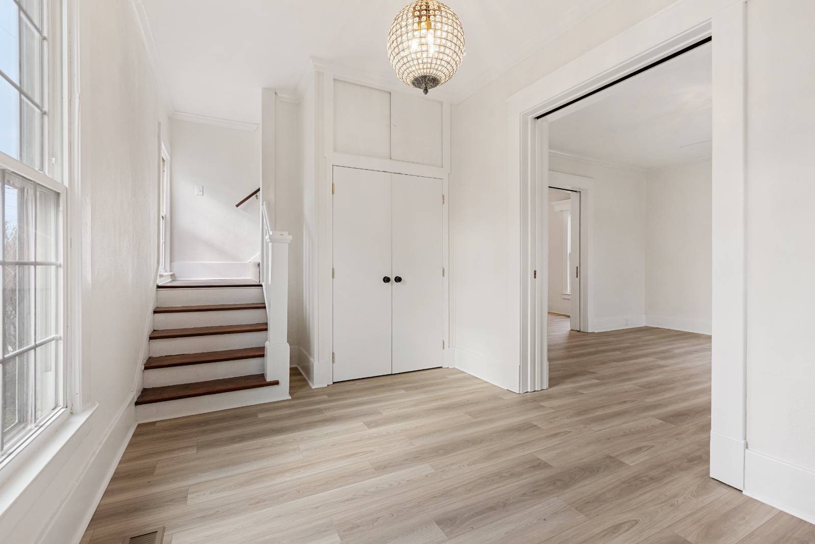 111 Paradise St