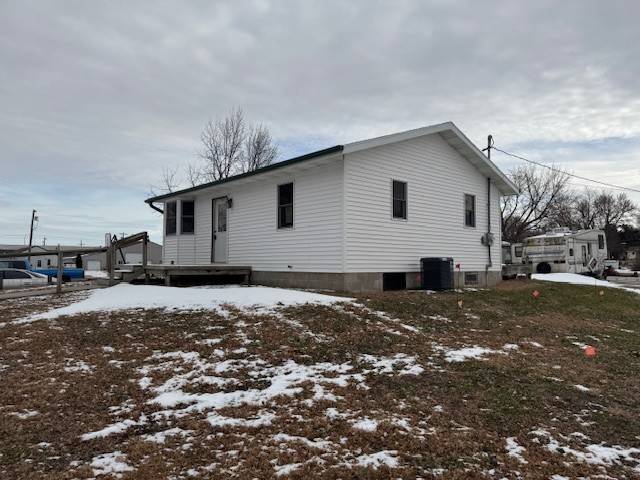 723 W Harrison St, Albion, NE