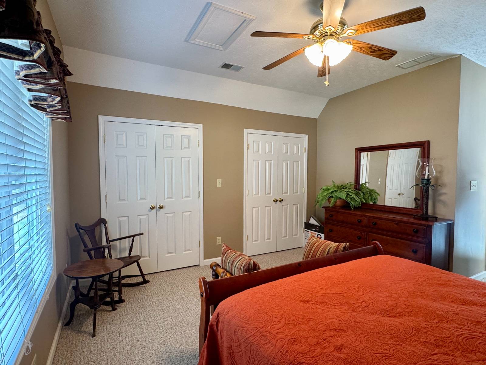1469 Colgan Rd