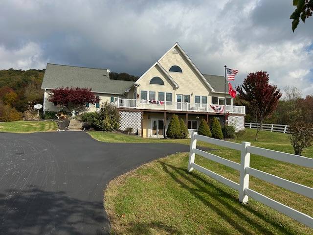 1469 Colgan Rd