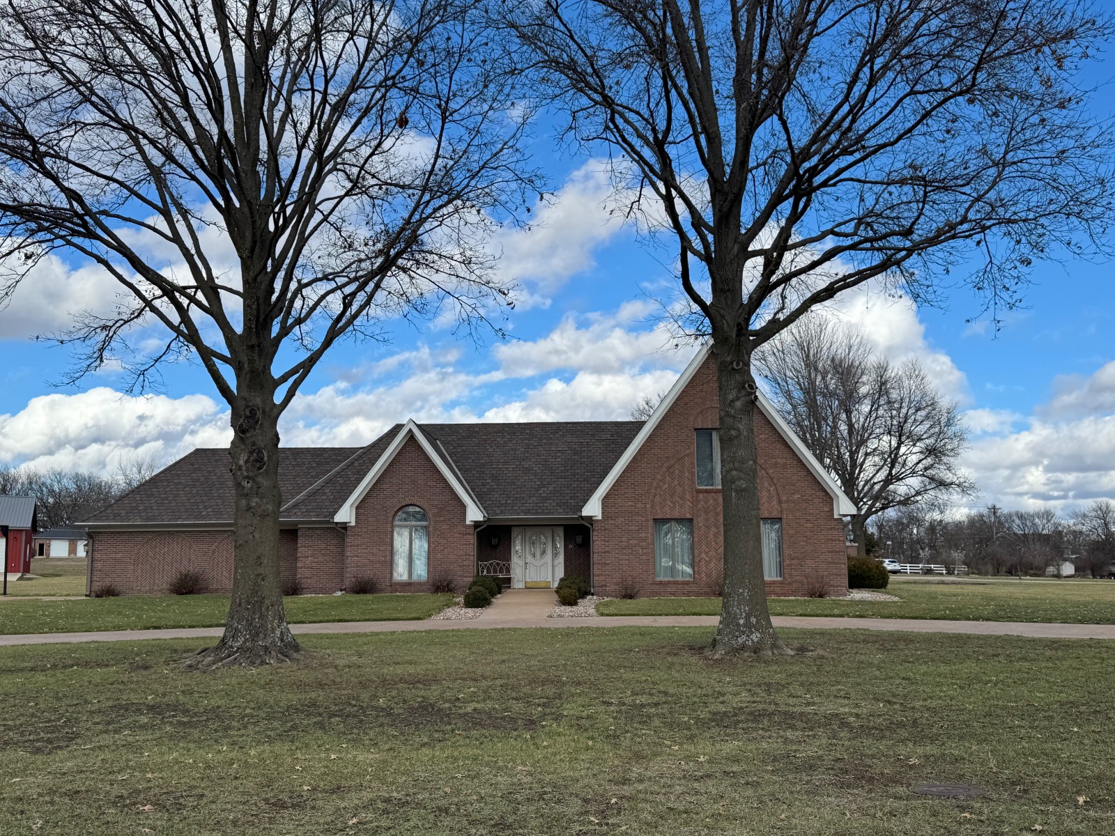 702 W. Oak, Chanute, KS, 66720