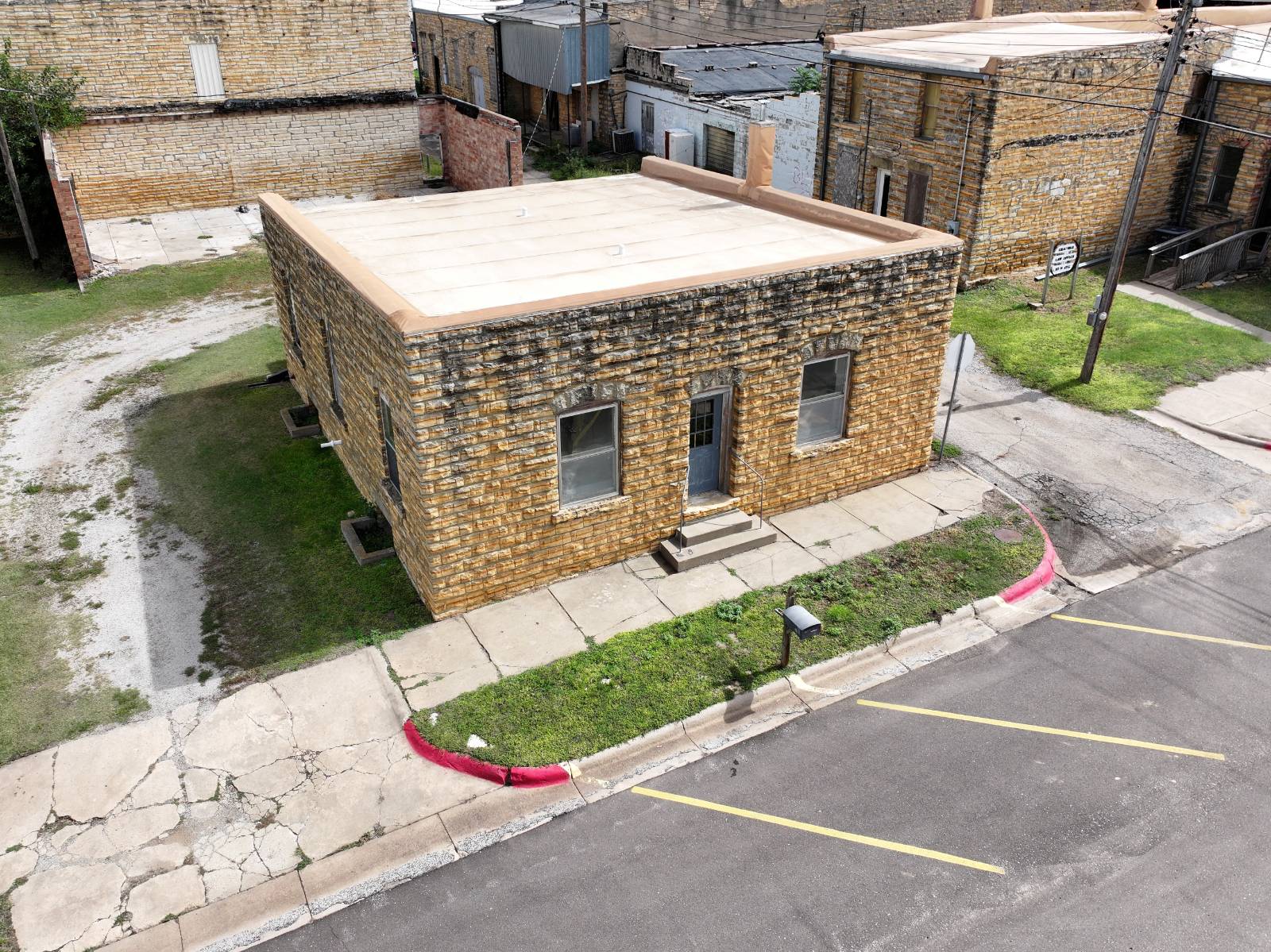 A-10; 100 Prairie View Cov