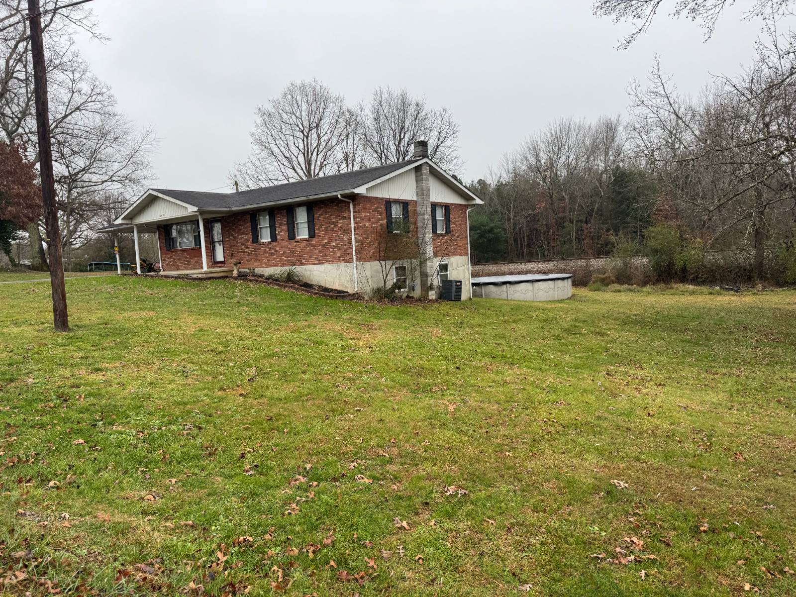 5676 S Highway 1651