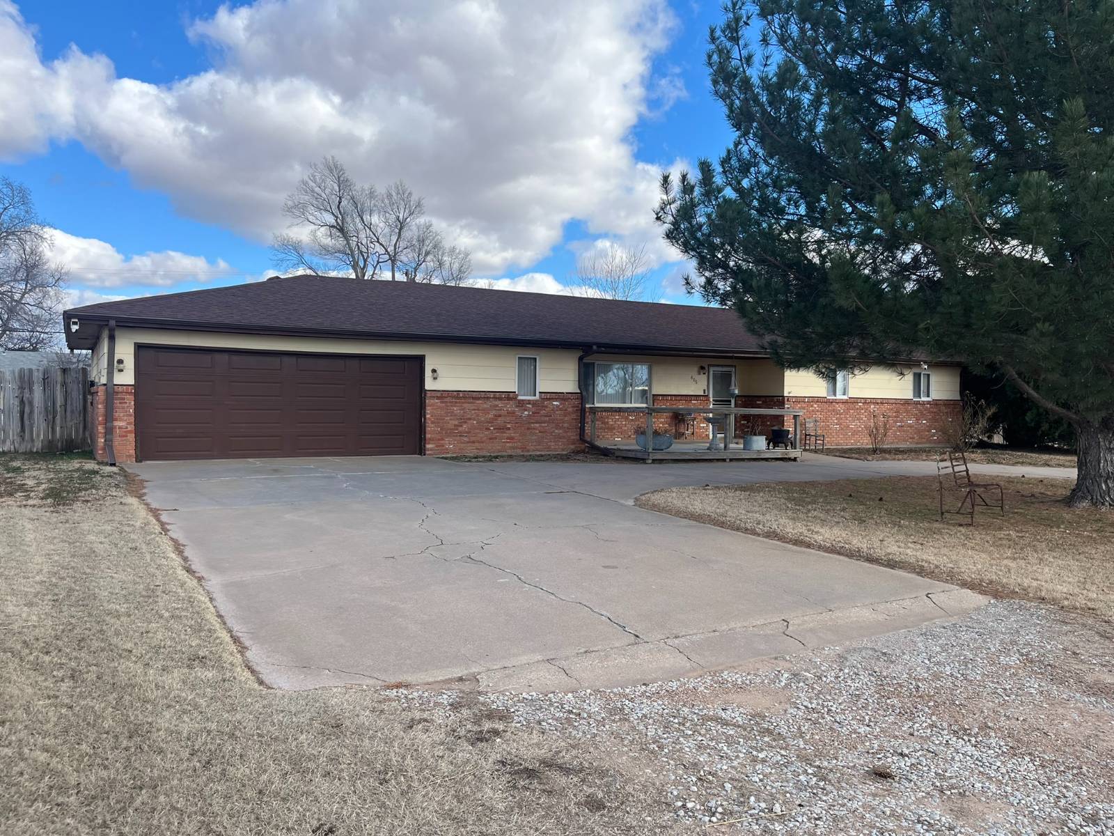 A-10; 100 Prairie View Cov