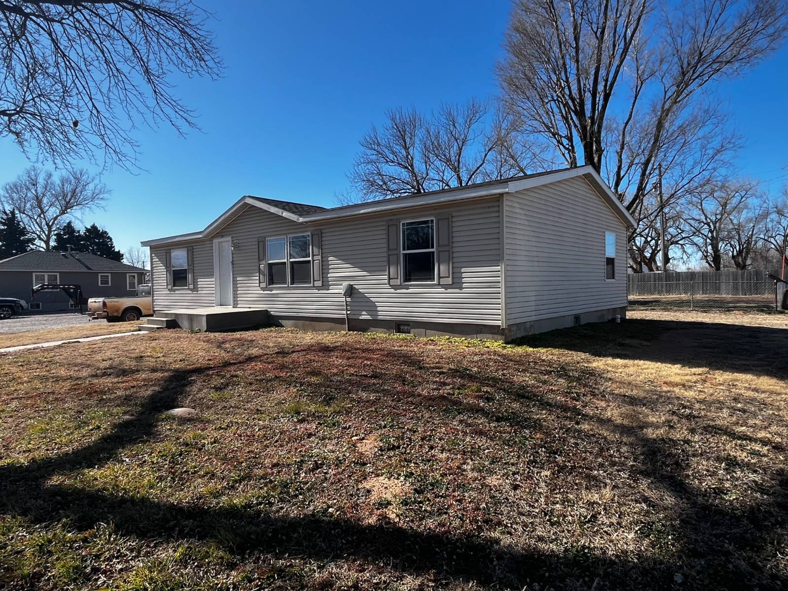 A-10; 100 Prairie View Cov