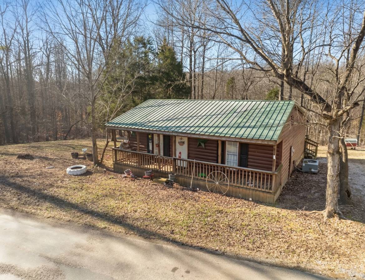 2861 Vine Hill Rd