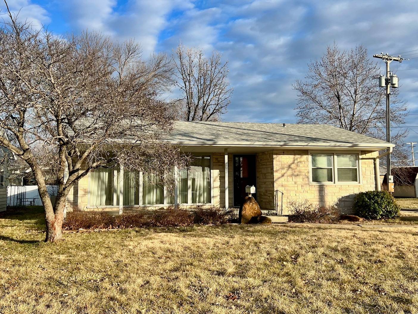 A-10; 100 Prairie View Cov