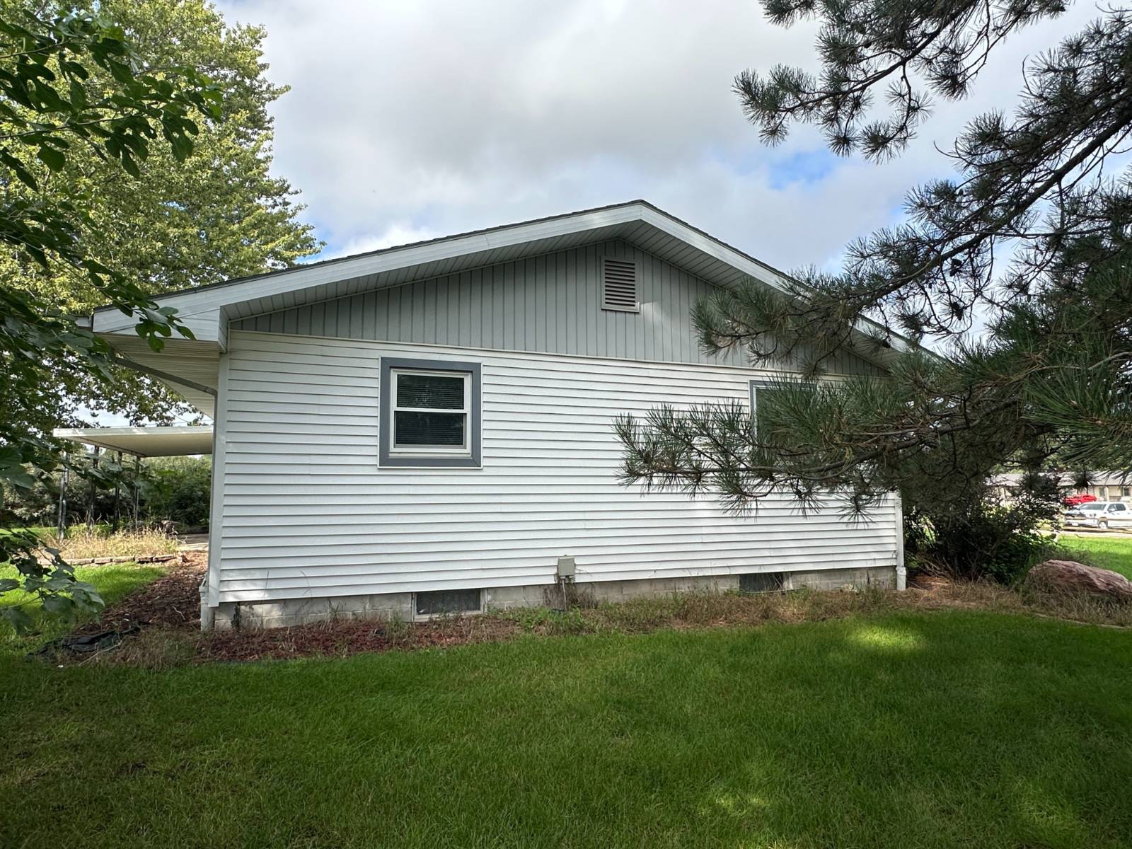 Photo 7 of 52 of home listing at 86575 558th Ave, Randolph, NE 68771