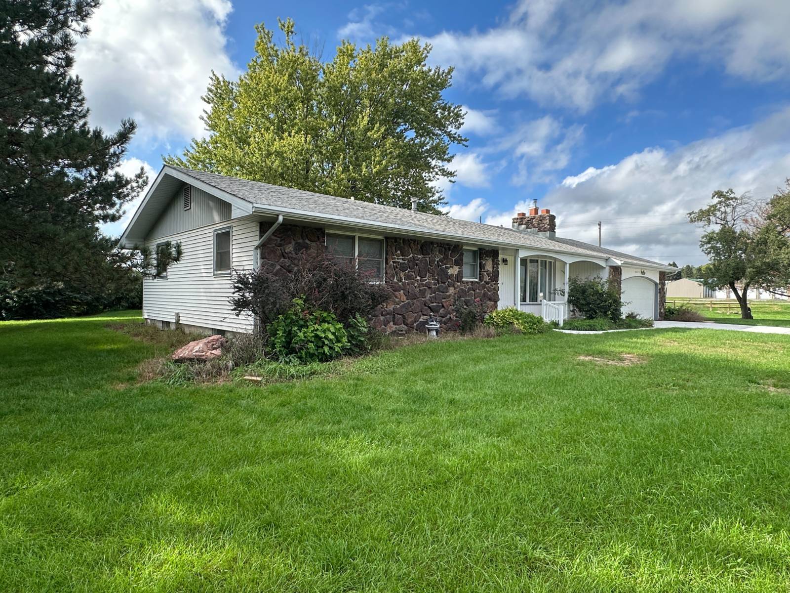 Photo 8 of 52 of home listing at 86575 558th Ave, Randolph, NE 68771