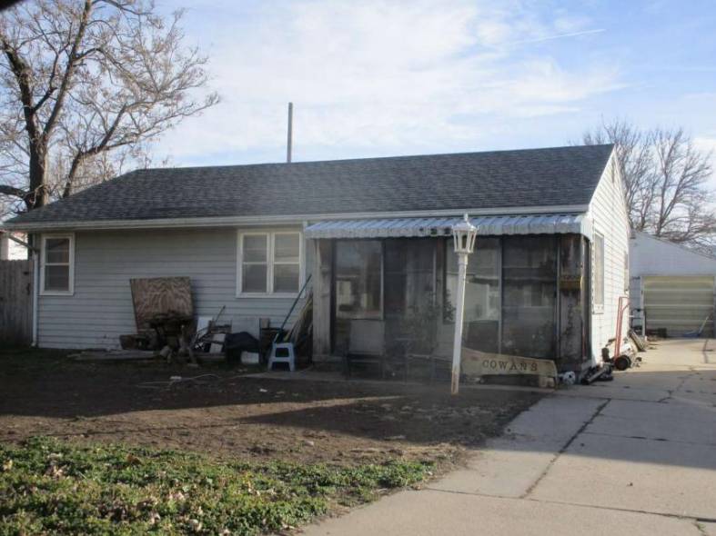 A-10; 100 Prairie View Cov