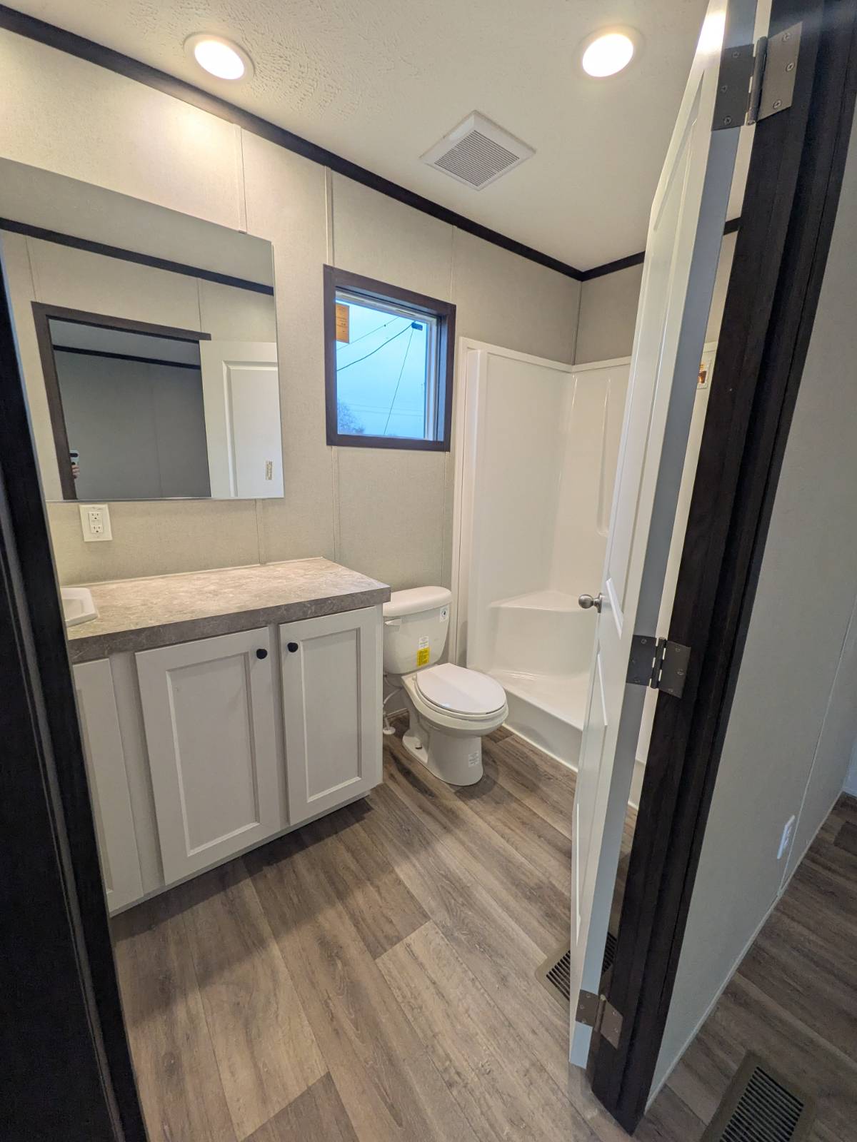 manufactured homes, residential communities, neighborhood amenities, professionally managed communities, family-friendly comm