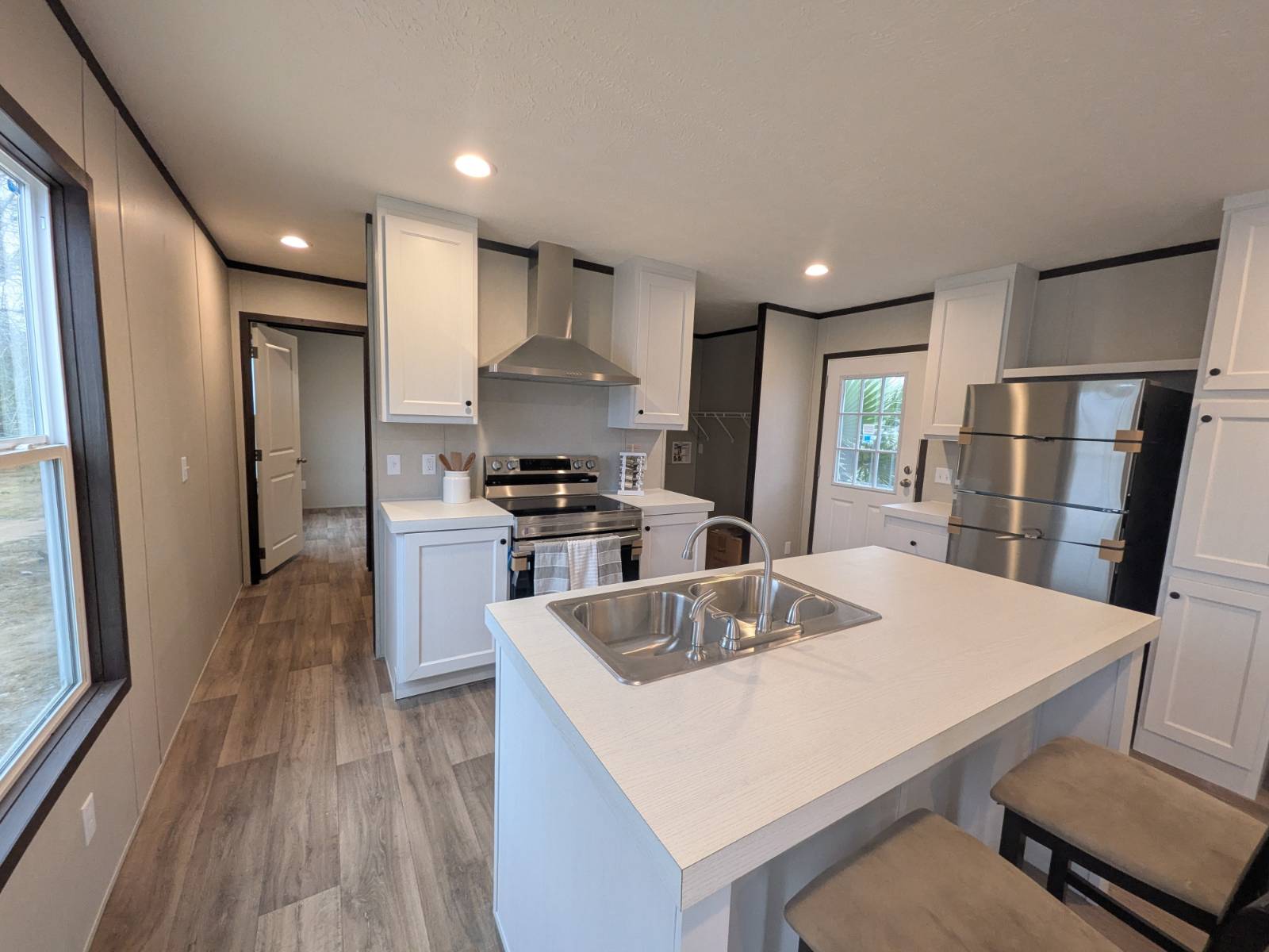 community management, manufactured homes, community living made simple, homes built for comfort and value, manufactured home 