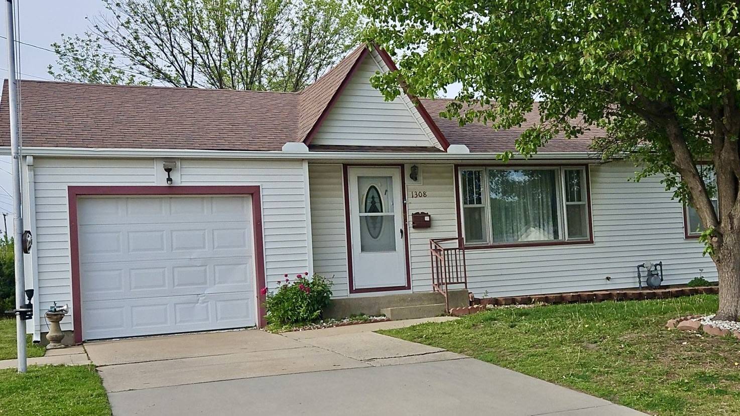 A-10; 100 Prairie View Cov