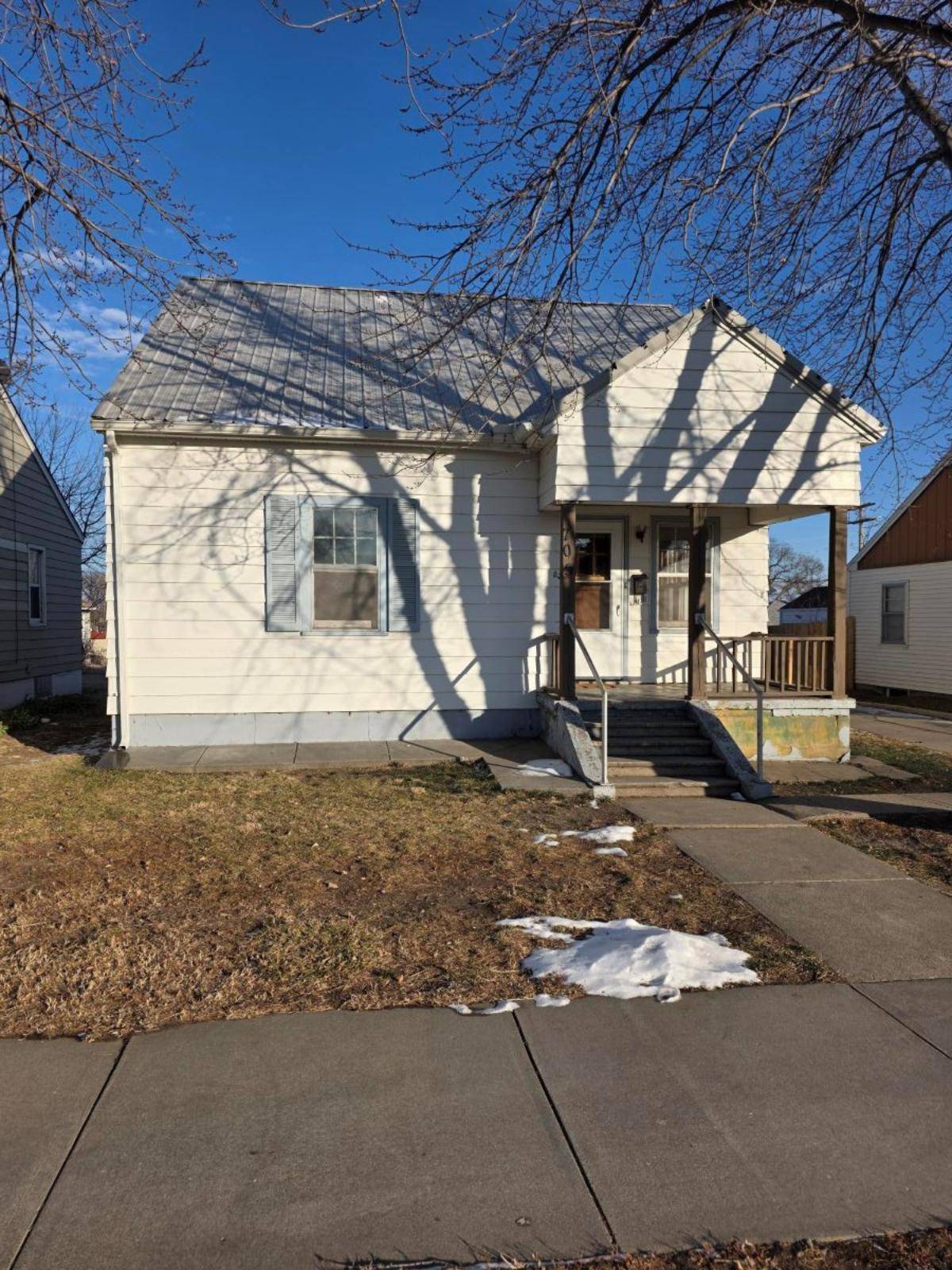 A-10; 100 Prairie View Cov