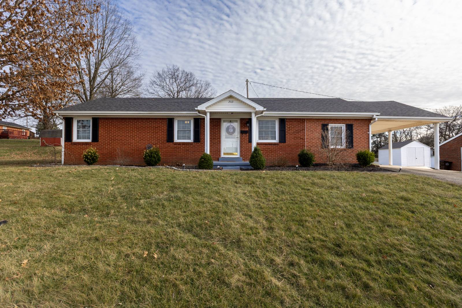 203 Commerical Ave