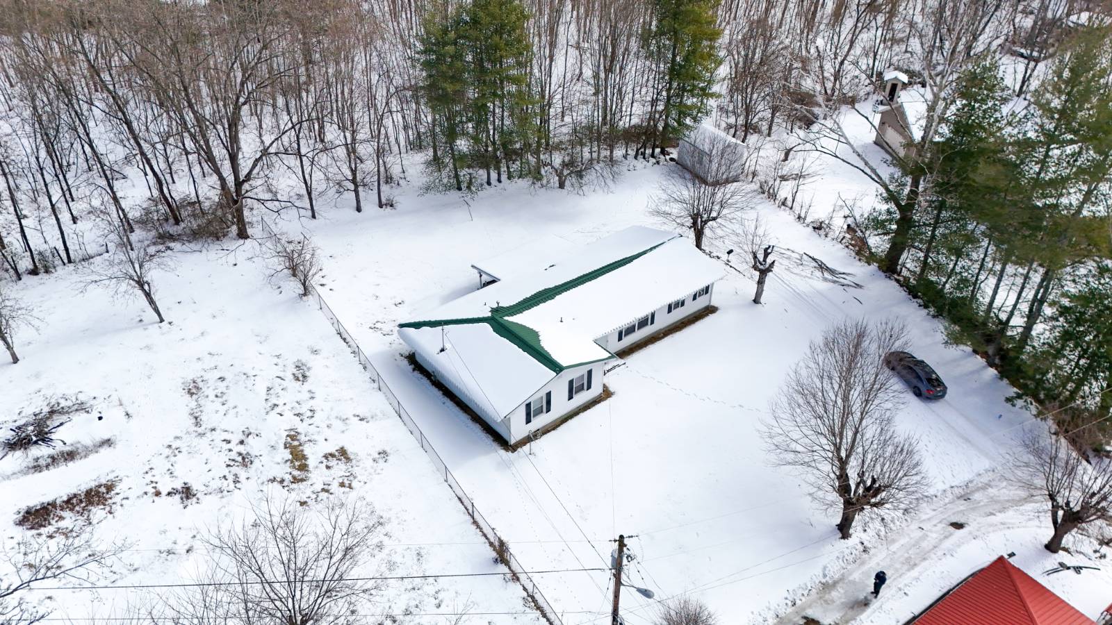 711 Circle Dr