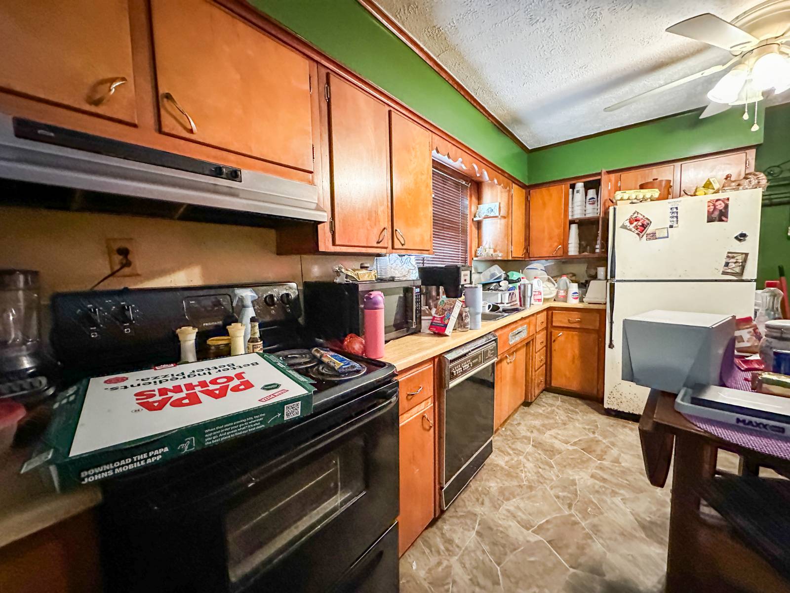 711 Circle Dr