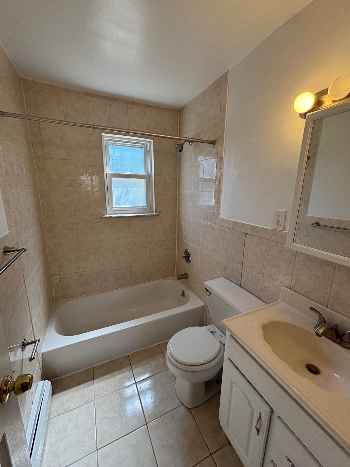 6 Alex Ln, Glen Cove, NY, 11542