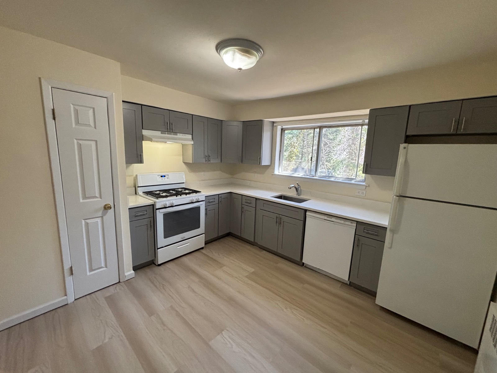 6 Alex Ln, Glen Cove, NY, 11542