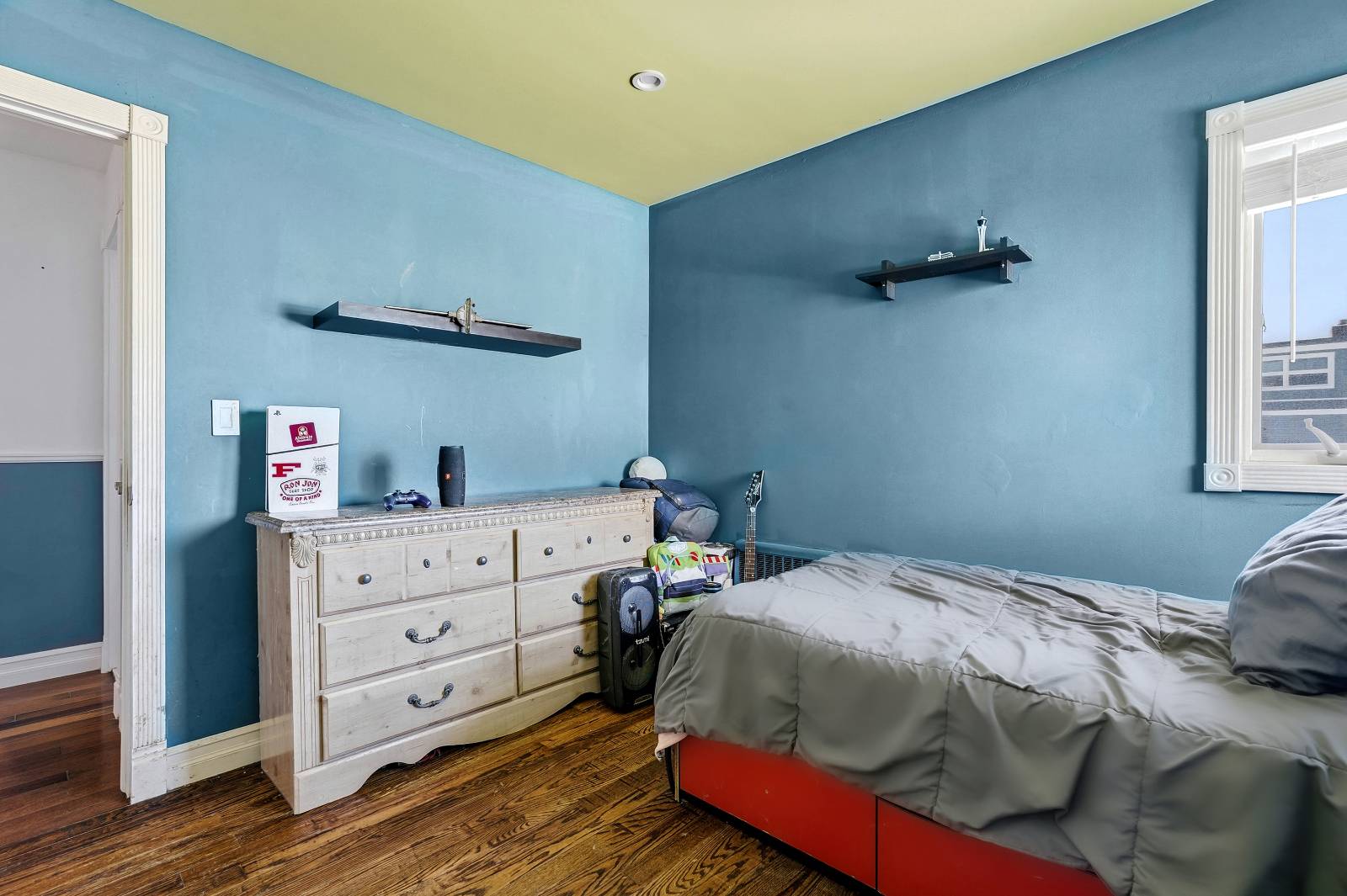 160 st Mark Ave, Freeport, NY, 11520