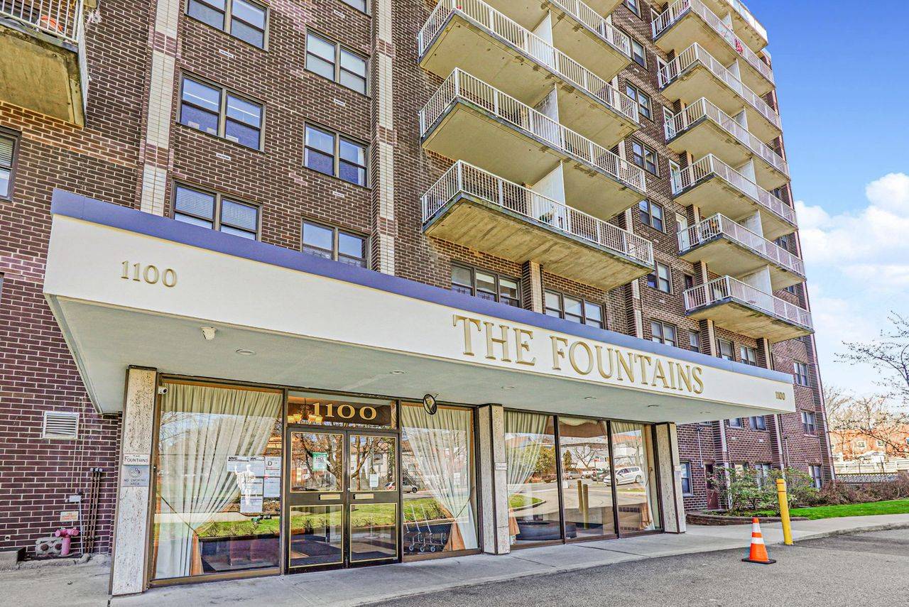 Photo of 1100 Clove Road #5G, Staten Island, NY 10301