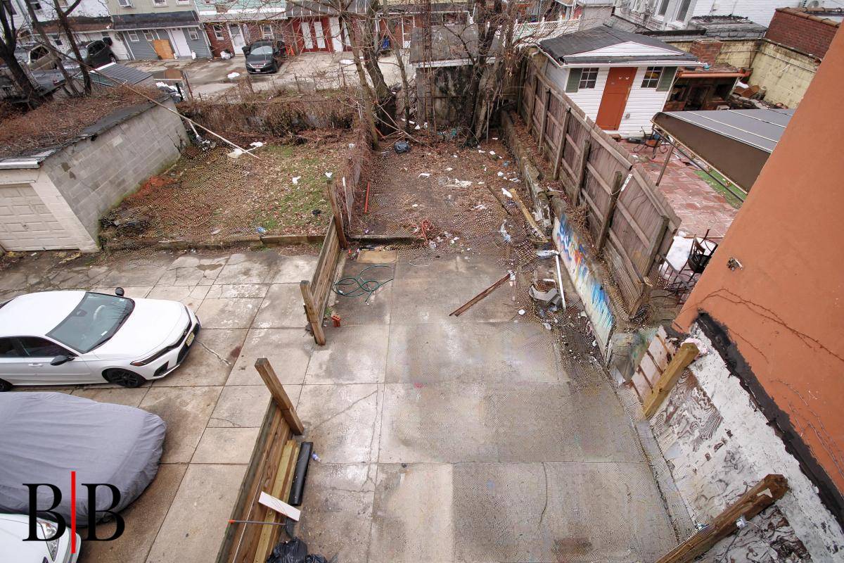 1498 East 95 Street, Brooklyn, NY, 11236