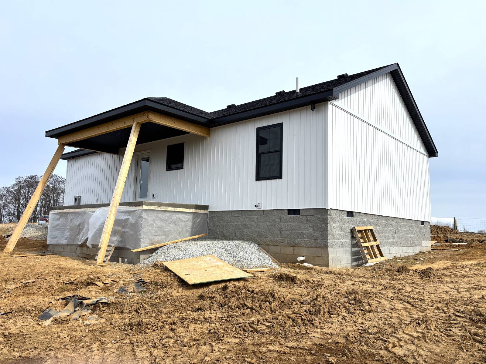 1585 Hundley Lane