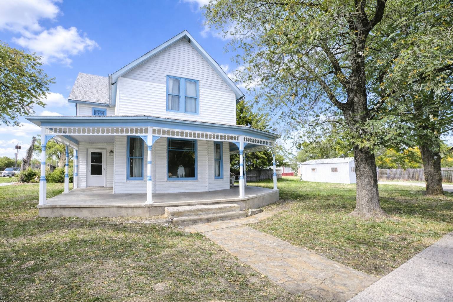 A-10; 100 Prairie View Cov