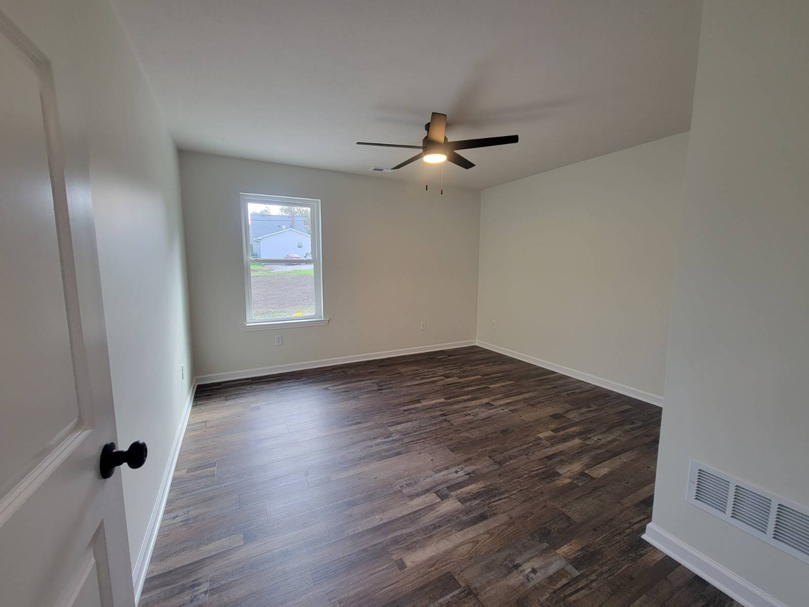 Photo 30 of 37 of home listing at 1801 P Street, Auburn, NE 68305