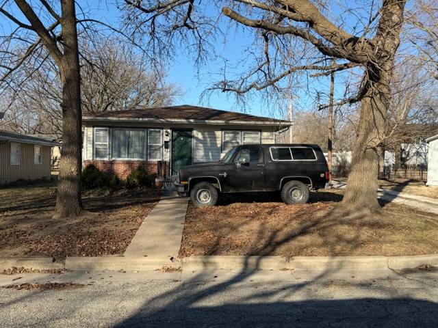 A-10; 100 Prairie View Cov