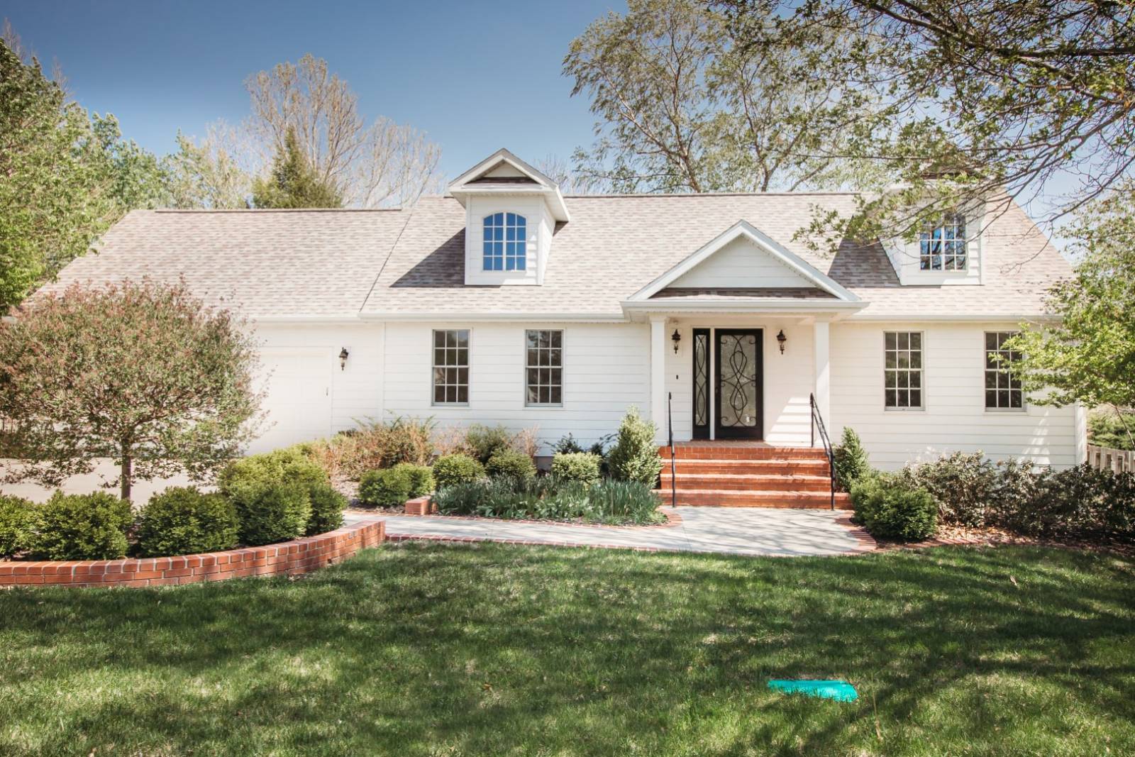 A-10; 100 Prairie View Cov