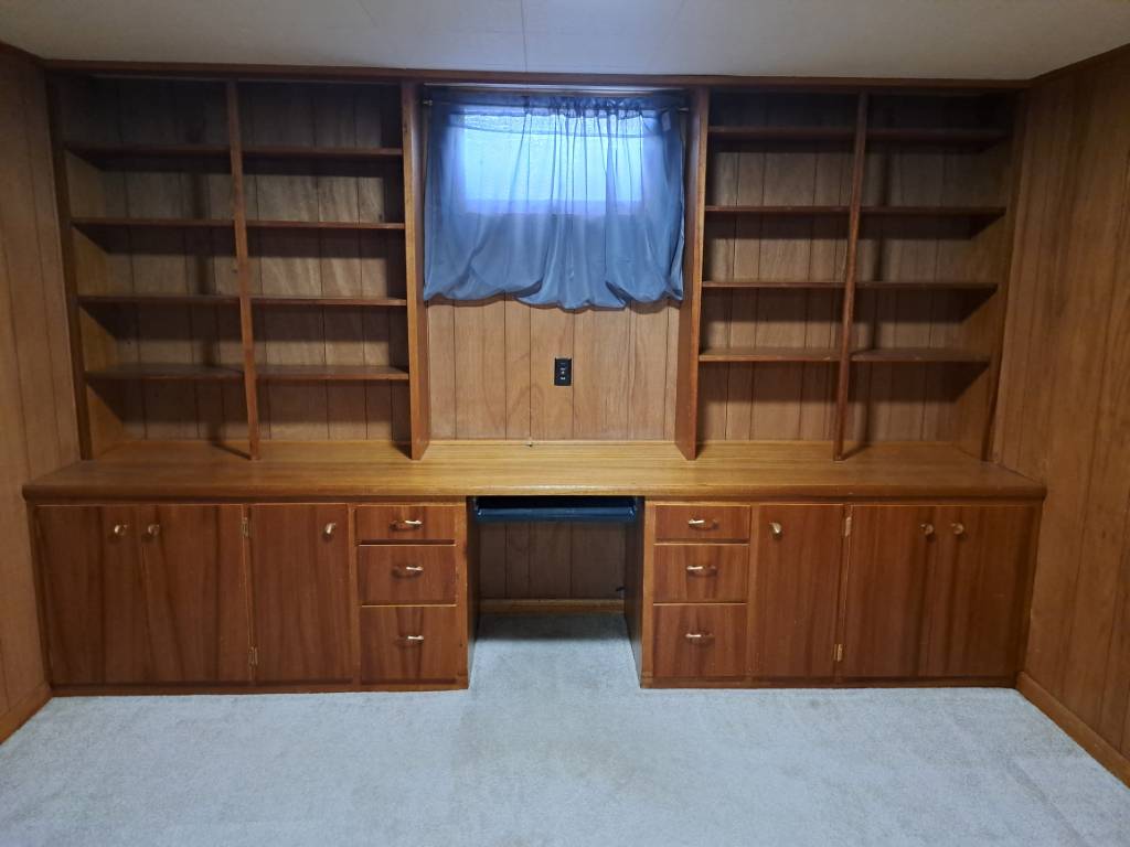 Photo 19 of 28 of home listing at 740 Parry Drive, Chadron, NE 69337