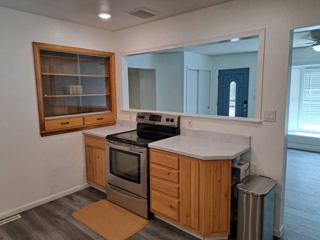 Photo 6 of 28 of home listing at 740 Parry Drive, Chadron, NE 69337