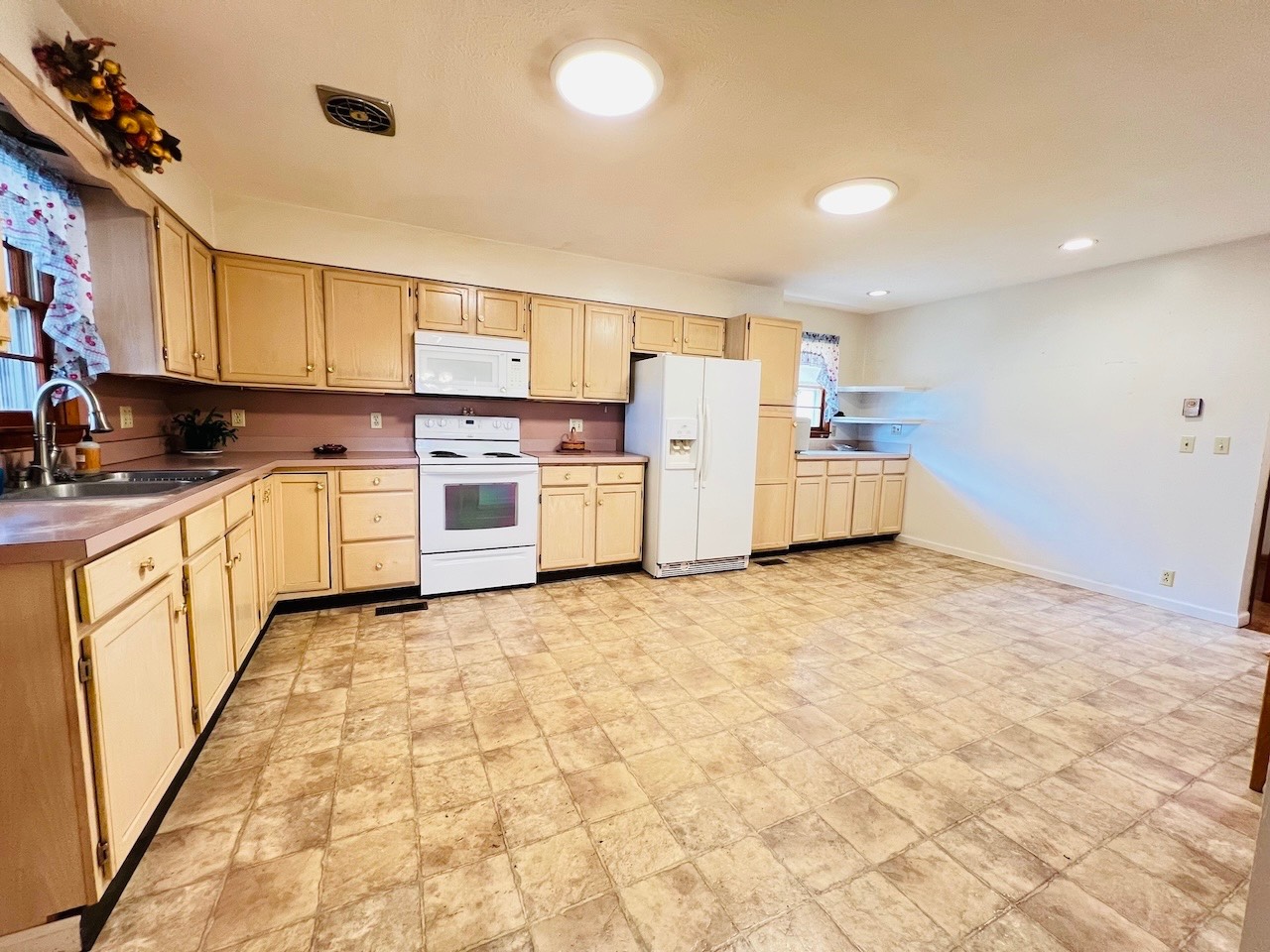 1075 Patterson Rd, #Tract 1