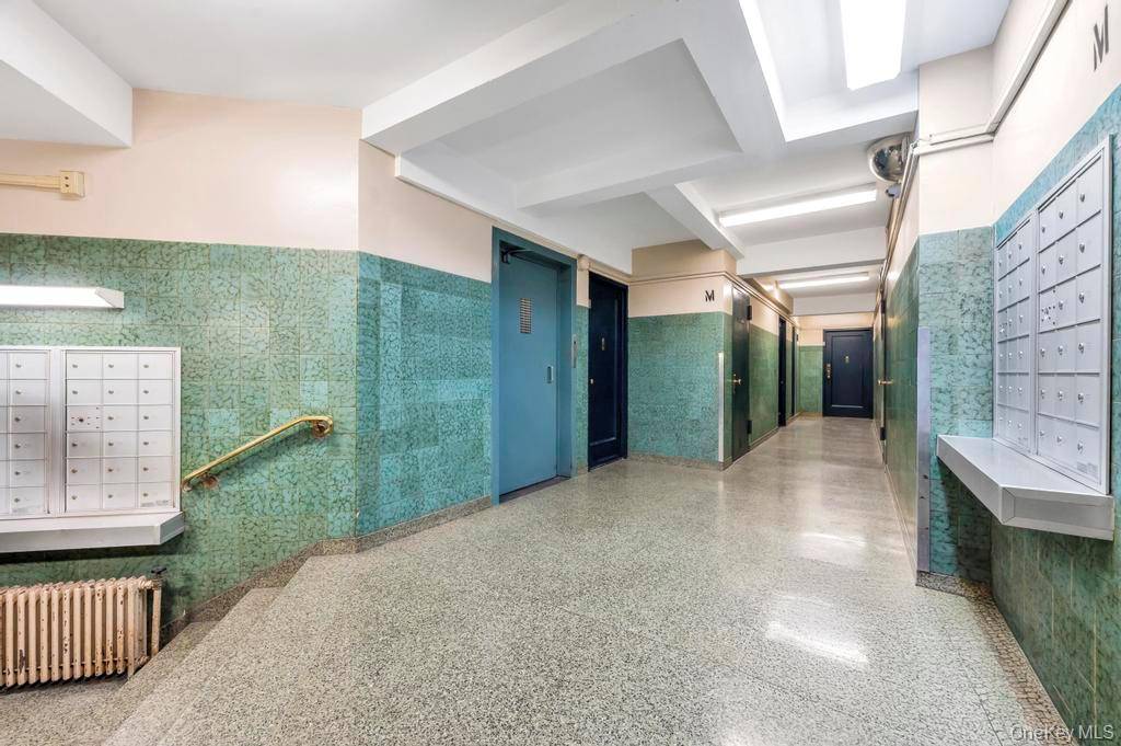 1690 Metropolitan Avenue UNIT&nbsp;1E, Bronx, NY, 10462