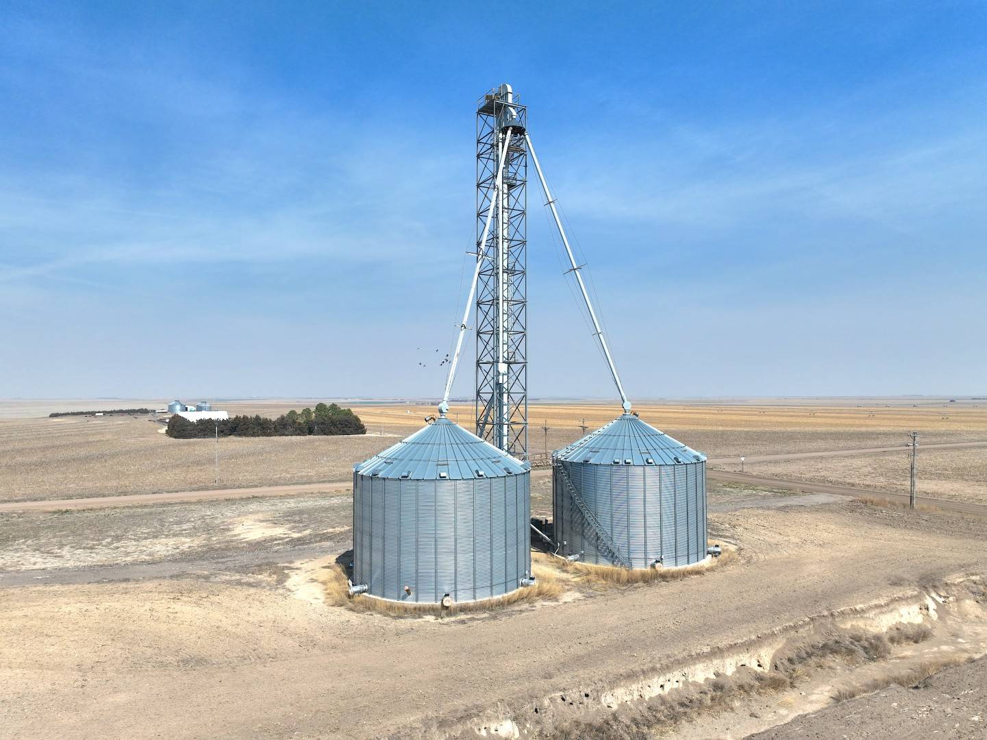 A-10; 100 Prairie View Cov