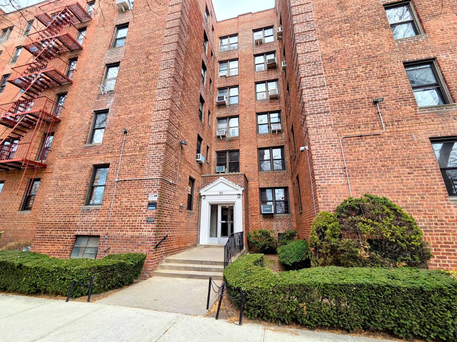 711 Montauk Court, #2H, Brooklyn, NY 11235 (For Sale NYStateMLS Listing ...