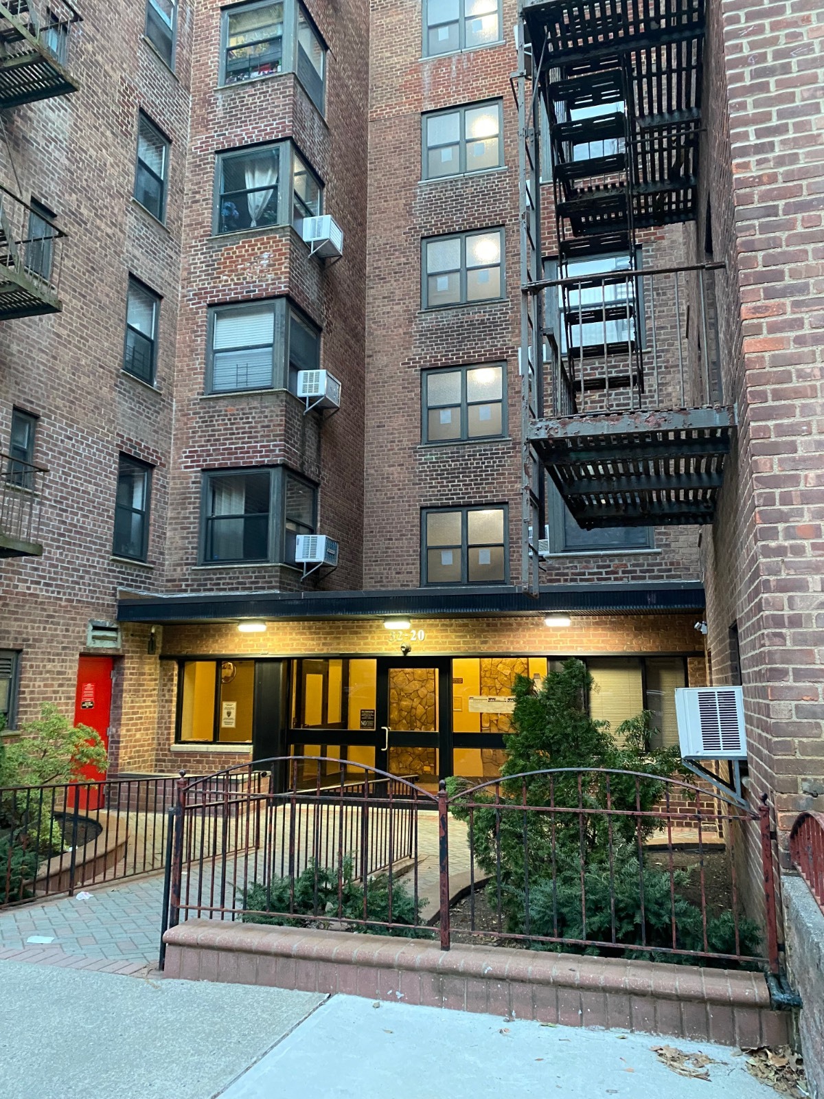1690 Metropolitan Avenue UNIT&nbsp;1E, Bronx, NY, 10462