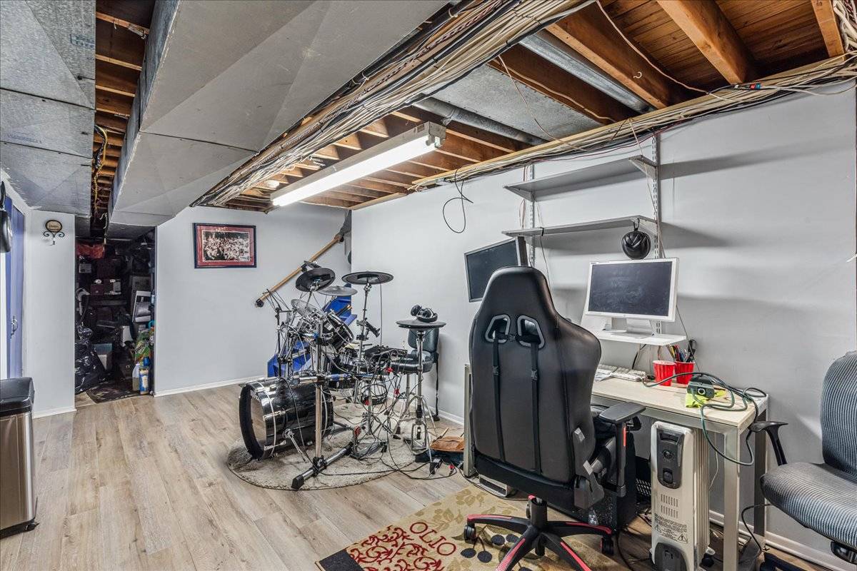 4 Andover Pl, Huntington, NY, 11743