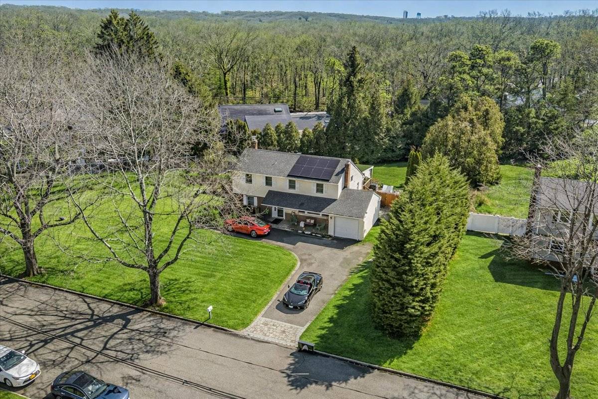 4 Andover Pl, Huntington, NY, 11743