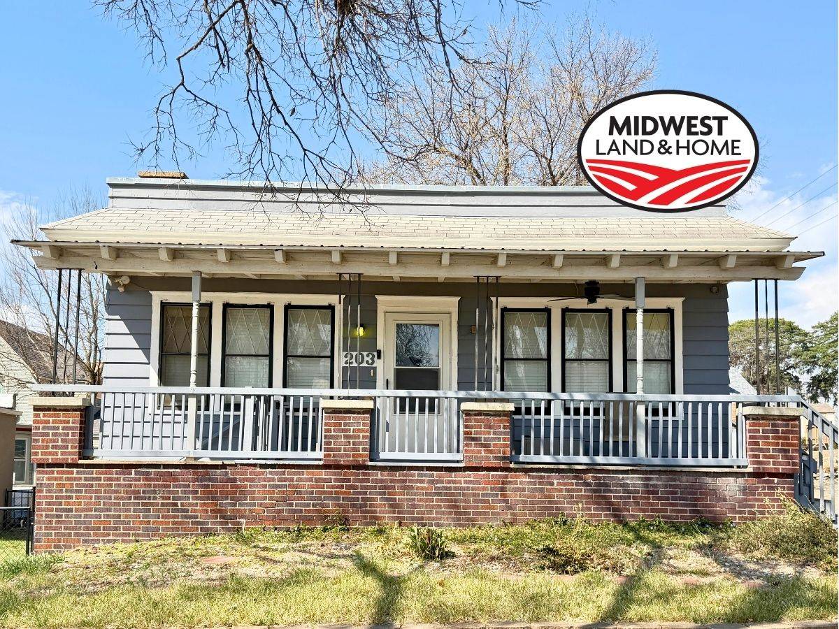 A-10; 100 Prairie View Cov